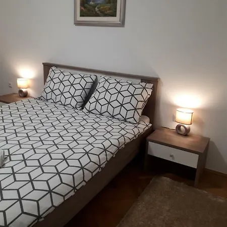 Apartman Skribulja Zupanja Exterior photo
